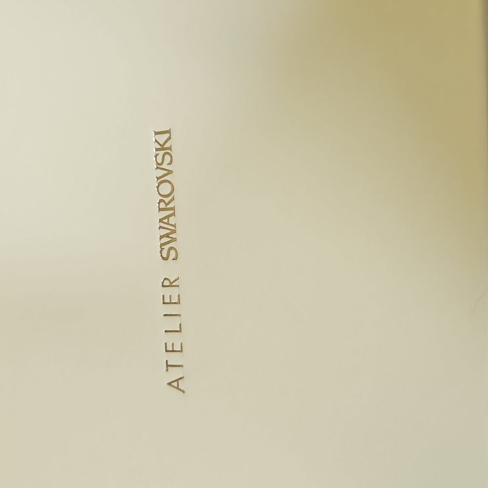 Atelier Swarovski Victor &Rolf Earrings New - Picture 3 of 3